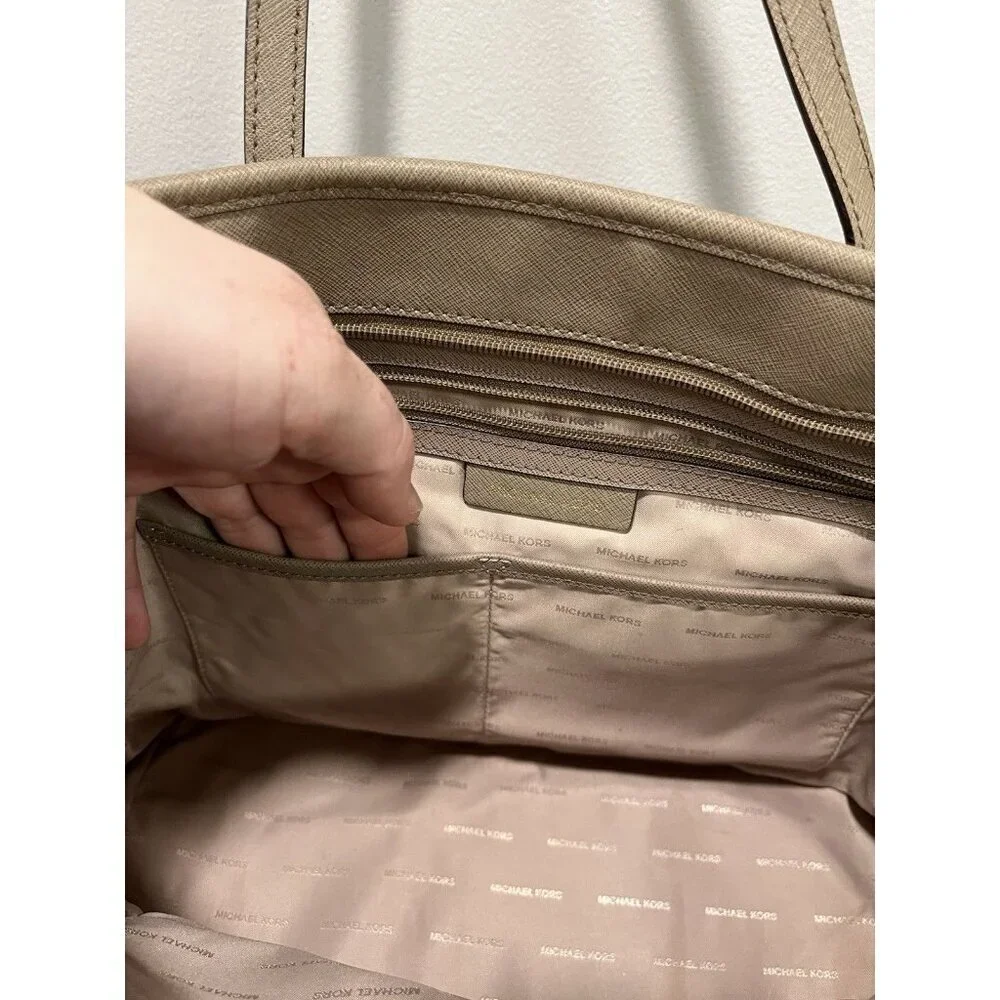 Michael Kors Jet Set Tote Shoulder Bag Brown/Tan Excellent Condition